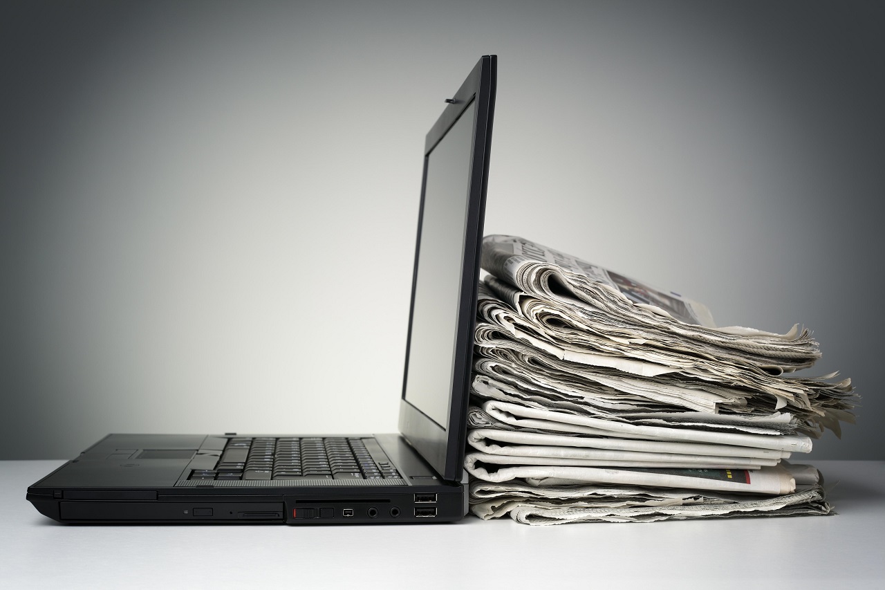 “Giornalismo ibrido. Come cambia la cultura giornalistica italiana” di Sergio Splendore
